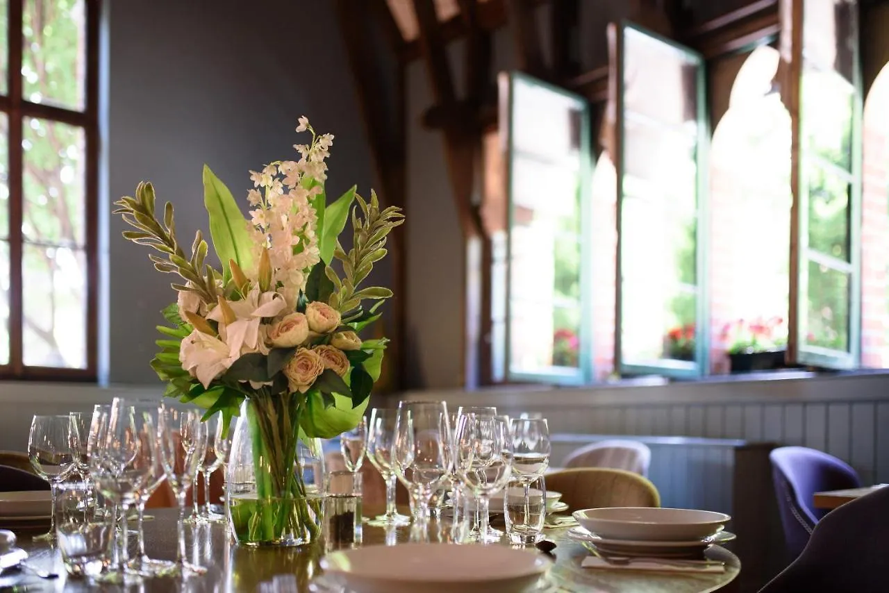 Schoolhouse Hotel Dublin 4*,